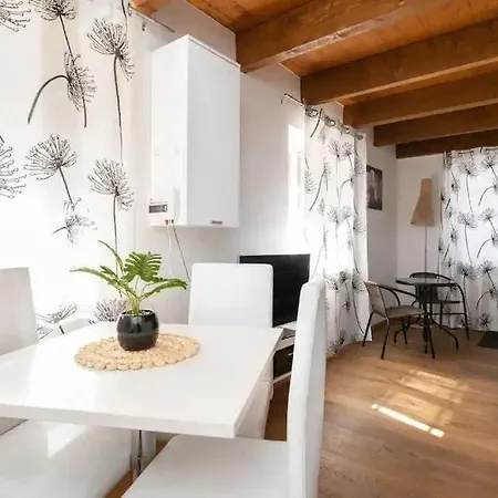 公寓 Cozy 3 Story House In Old Town 塔林
